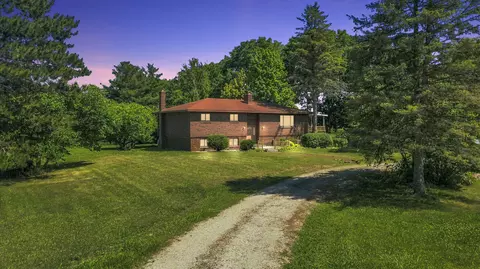 780 N Hadley Rd, Ortonville, MI 48462