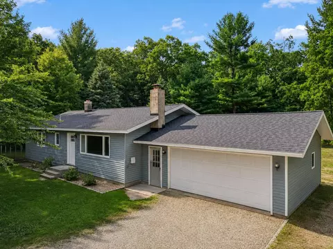 5852 E River Rd, Twin Lake, MI 49457