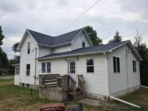 502 S Main St, Crystal, MI 48818 photo 2