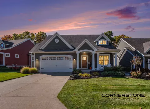 4177 E Gables Ct NE, Grand Rapids, MI 49525