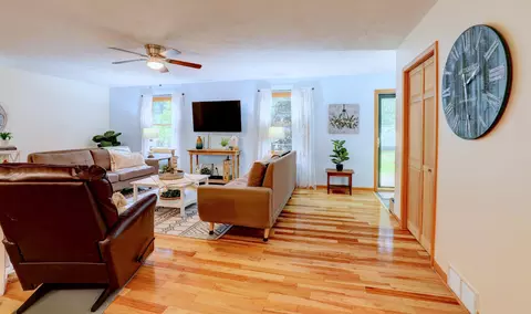 Living - 884 Nadeau Dr, Pullman, MI 49450 photo 3 of 4