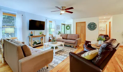 Living - 884 Nadeau Dr, Pullman, MI 49450 photo 2 of 4