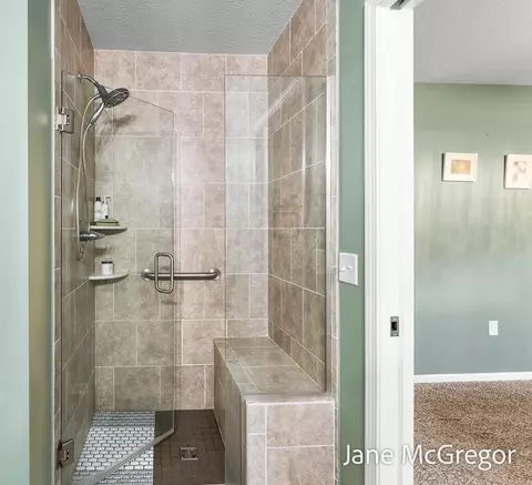 Bath - 13820 E Harmony Ct NE, Sparta, MI 49345 photo 2 of 3
