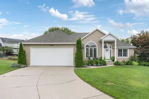 4466 Lytham Dr, Hudsonville, MI 49426
