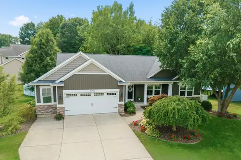 5705 Kenstyn Dr SW, Wyoming, MI 49418