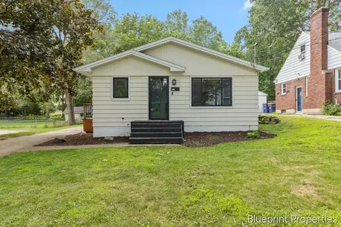 735 Maridell Ave NW, Grand Rapids, MI 49504