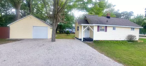 1809 Lindberg Dr, Muskegon, MI 49441