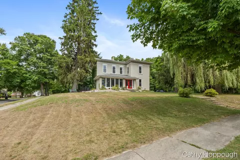 Exterior - 404 E Main St, Ionia, MI 48846 photo 3 of 9