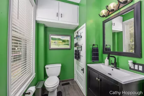 Bath - 404 E Main St, Ionia, MI 48846 photo 1 of 3
