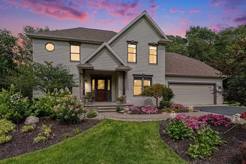 6457 Oak Ct, Berrien Center, MI 49102