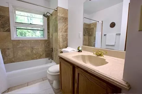Bath - 711 E North Dr, Marshall, MI 49068 photo 2 of 3