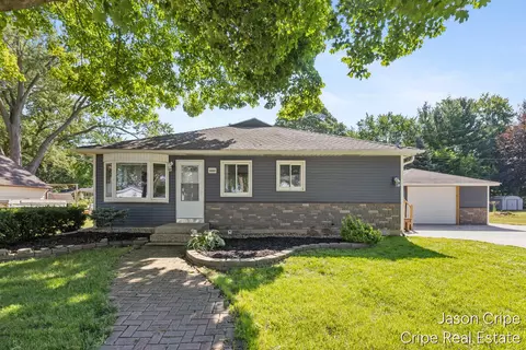 5666 Park Ave, Hudsonville, MI 49426