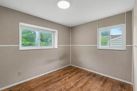 Bedroom - 2117 Cogswell Dr, Lansing, MI 48906 photo 2 of 3