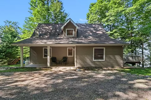 6836 W Vesper Dr, Ludington, MI 49431