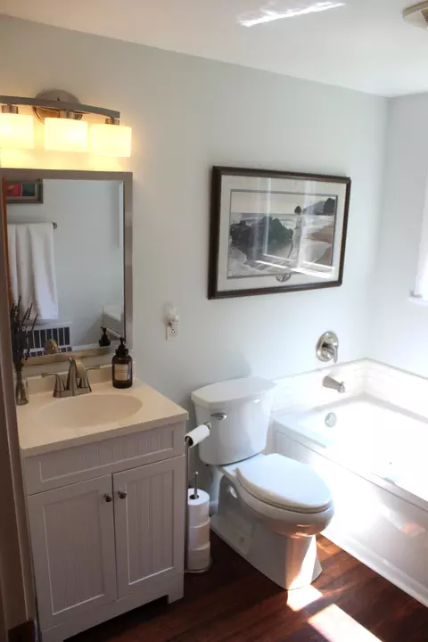 Bath - 3444 E Pineview Dr, Dexter, MI 48130 photo 1 of 3