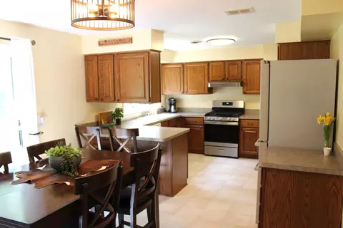 Kitchen - 3444 E Pineview Dr, Dexter, MI 48130 photo 4 of 4