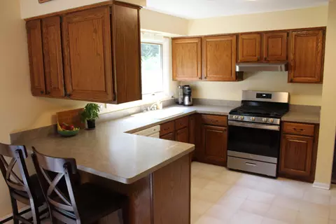 Kitchen - 3444 E Pineview Dr, Dexter, MI 48130 photo 2 of 4
