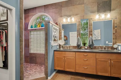Bath - 6368 Drumlin Ct SE, Ada, MI 49301 photo 1 of 3