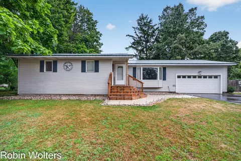 1120 S Mill Iron Rd, Muskegon, MI 49442