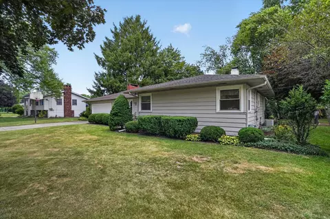 Exterior - 3411 Balmars Ave, Jackson, MI 49201 photo 4 of 8