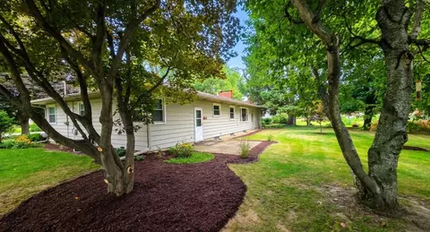 Exterior - 3411 Balmars Ave, Jackson, MI 49201 photo 5 of 8