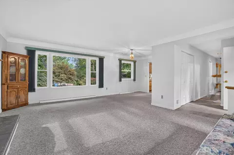 Living - 3411 Balmars Ave, Jackson, MI 49201 photo 5 of 8
