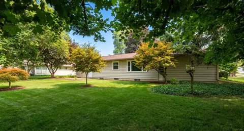 Exterior - 3411 Balmars Ave, Jackson, MI 49201 photo 7 of 8