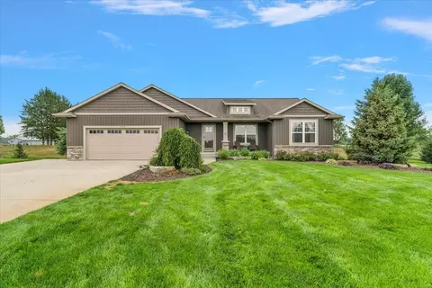 Exterior - 1812 Sunquest Ave, Dorr, MI 49323 photo 6 of 10