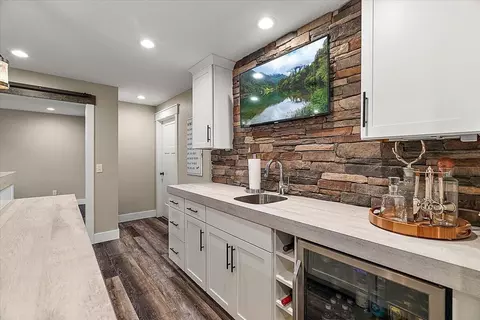 Kitchen - 1812 Sunquest Ave, Dorr, MI 49323 photo 5 of 5