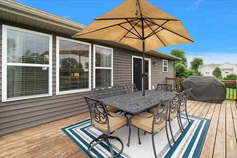Exterior - 1812 Sunquest Ave, Dorr, MI 49323 photo 5 of 10