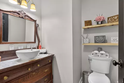 Bath - 1210 Gilroy Rd, Jackson, MI 49203 photo 5 of 5