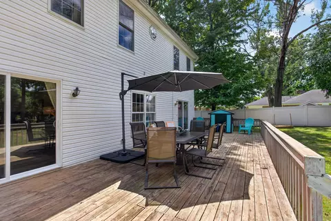 Exterior - 1210 Gilroy Rd, Jackson, MI 49203 photo 4 of 8