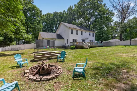 Exterior - 1210 Gilroy Rd, Jackson, MI 49203 photo 3 of 8