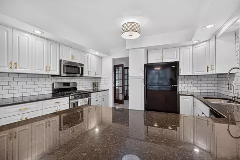 Kitchen - 1210 Gilroy Rd, Jackson, MI 49203 photo 1 of 3