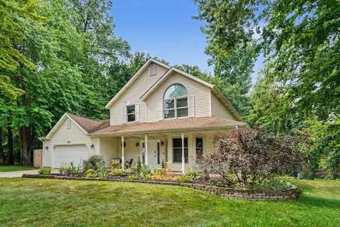238 Jacaranda Dr, Battle Creek, MI 49015