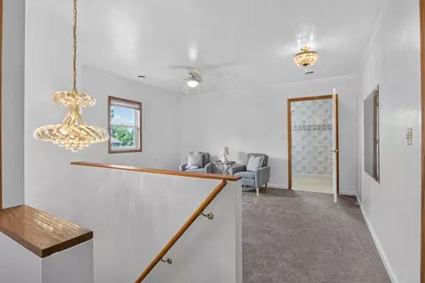 Entry Way - 232 Bender St, Jackson, MI 49202 photo 4 of 5