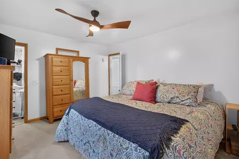 Bedroom - 232 Bender St, Jackson, MI 49202 photo 1 of 10
