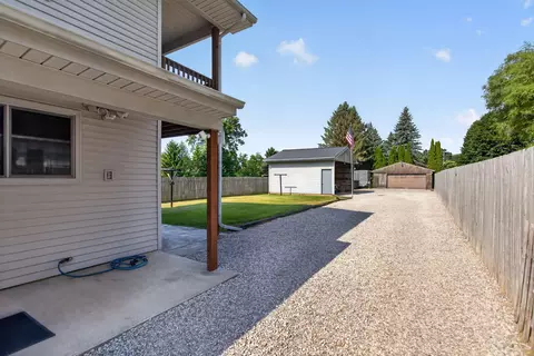 Exterior - 232 Bender St, Jackson, MI 49202 photo 16 of 16