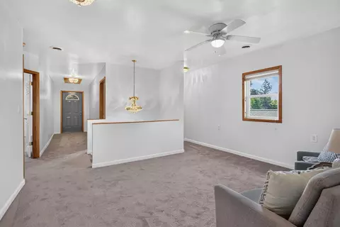 Entry Way - 232 Bender St, Jackson, MI 49202 photo 3 of 5