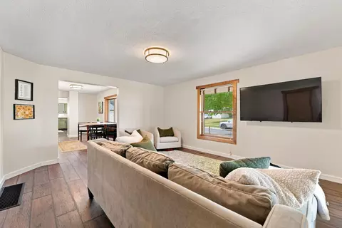 208 E Broadway St, Woodland, MI 48897