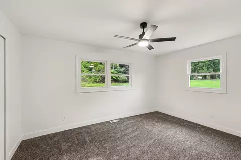 6627 S Jackson Rd, Jackson, MI 49201 photo 10