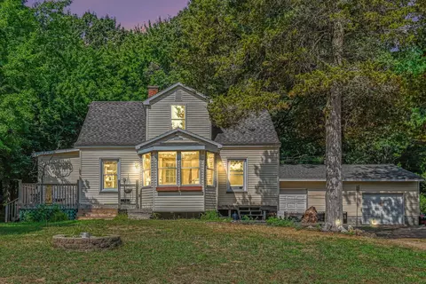 14525 Lakeshore Ave, Grand Haven, MI 49417
