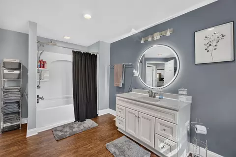 Bath - 1113 Napoleon Rd, Jackson, MI 49201 photo 3 of 5