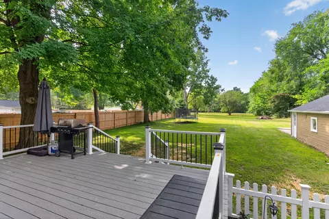 Exterior - 1113 Napoleon Rd, Jackson, MI 49201 photo 4 of 15
