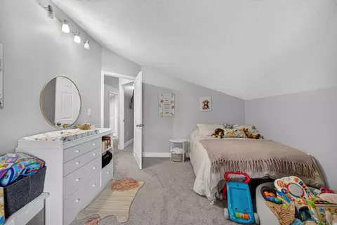 Bedroom - 1113 Napoleon Rd, Jackson, MI 49201 photo 5 of 5
