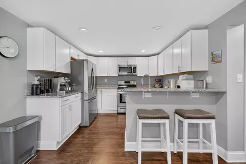 Kitchen - 1113 Napoleon Rd, Jackson, MI 49201 photo 1 of 3