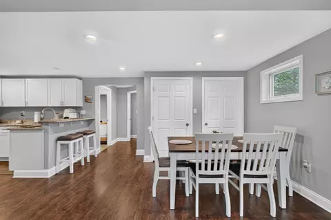 Dining - 1113 Napoleon Rd, Jackson, MI 49201 photo 1 of 3