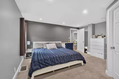 Bedroom - 1113 Napoleon Rd, Jackson, MI 49201 photo 1 of 5