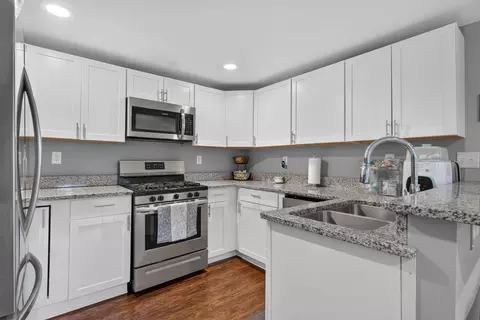 Kitchen - 1113 Napoleon Rd, Jackson, MI 49201 photo 3 of 3