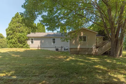 Exterior - 8002 Willow Rd, Milan, MI 48160 photo 6 of 7